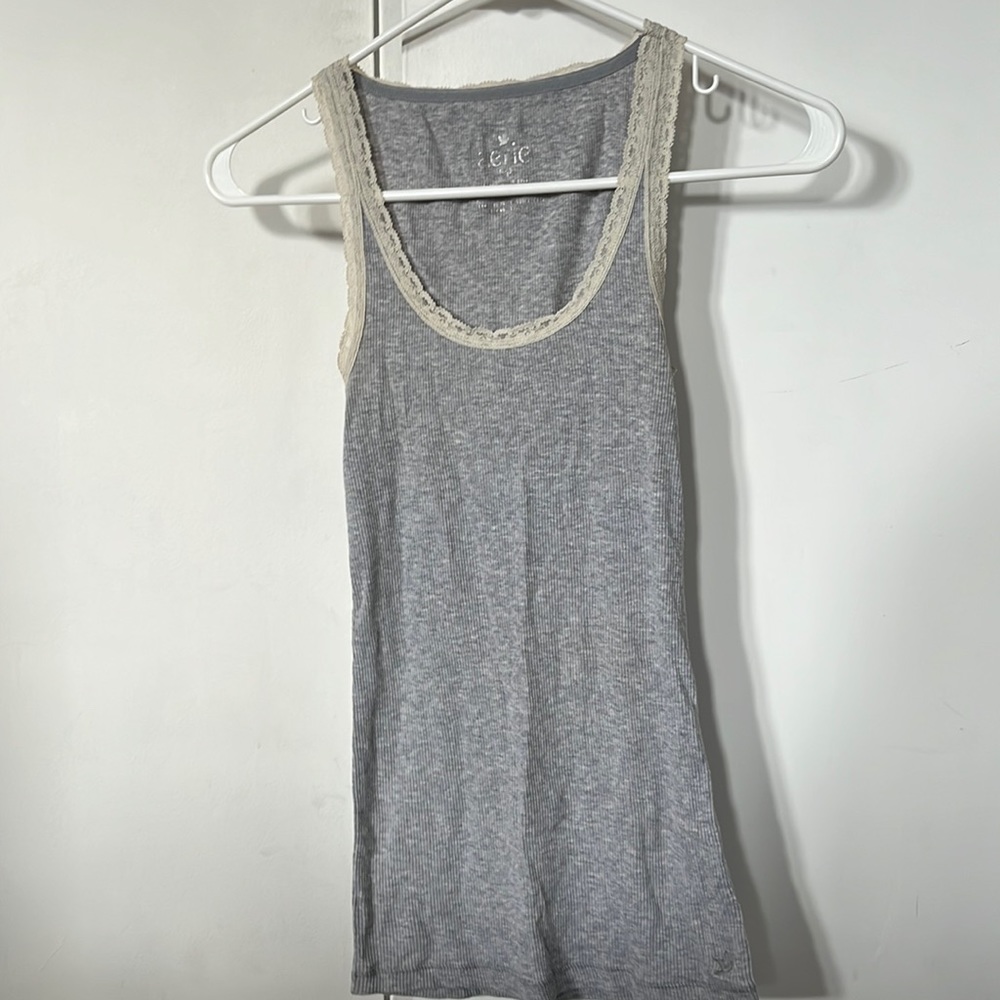 Arie small tank